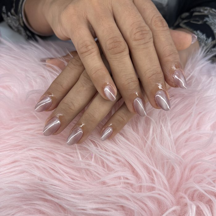 Velvet chrome almond set
